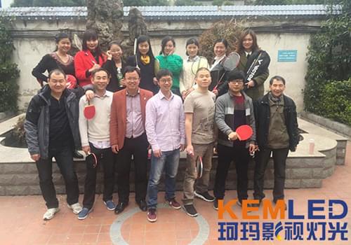 KEMLED珂瑪影視燈光集體鍛煉風采